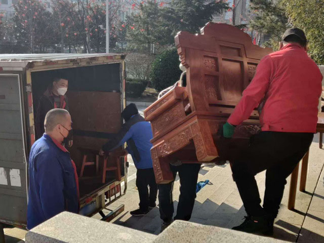 紅木家具搬運(yùn)